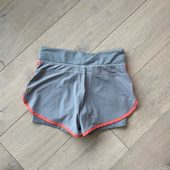 Lucy work out shorts - Picture 9 of 11